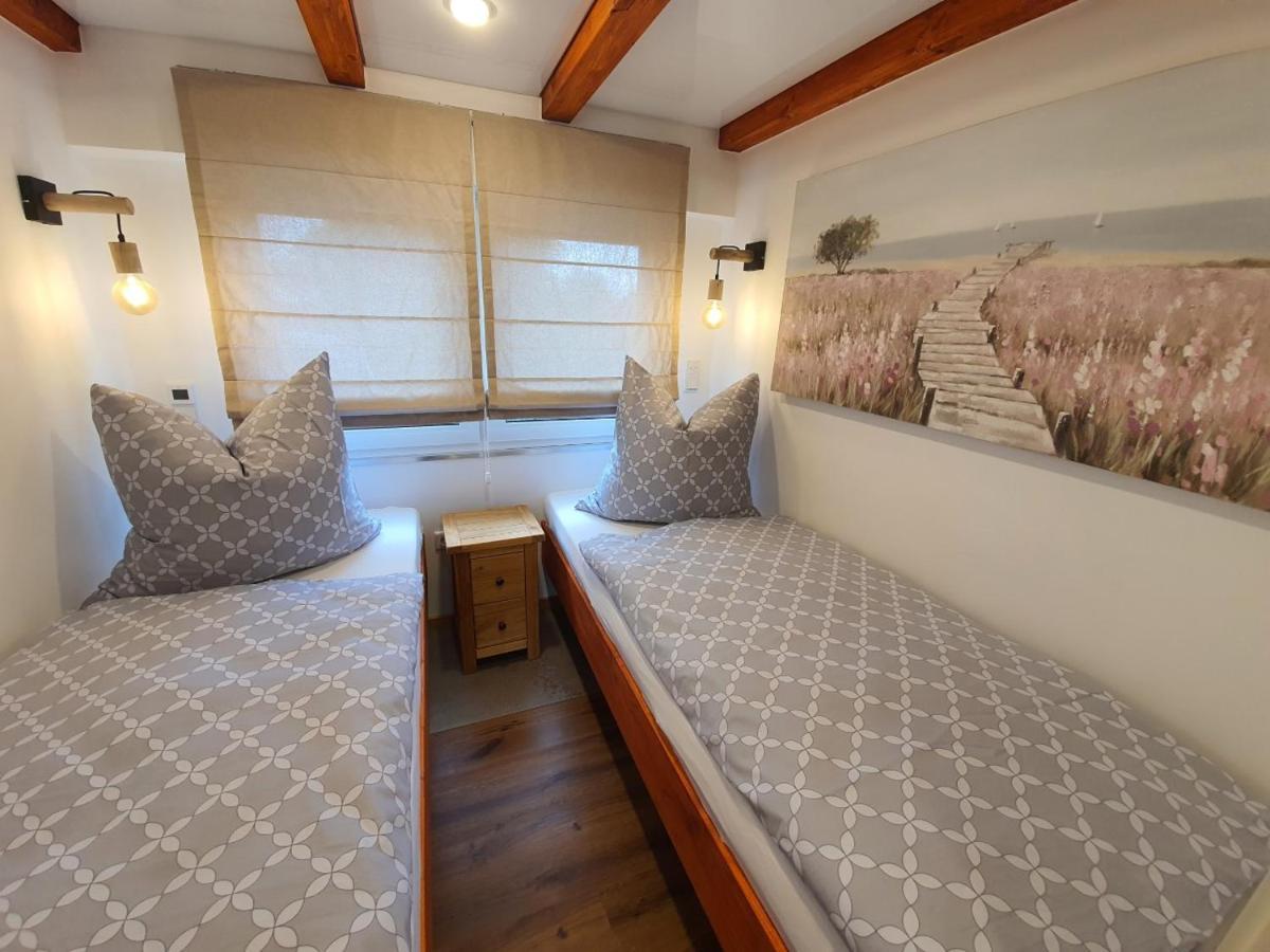 Ferienhaus Am See Hungen Luaran gambar