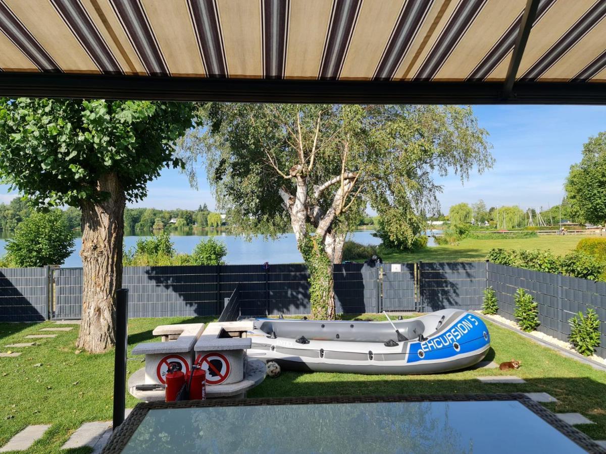 Ferienhaus Am See Hungen Luaran gambar