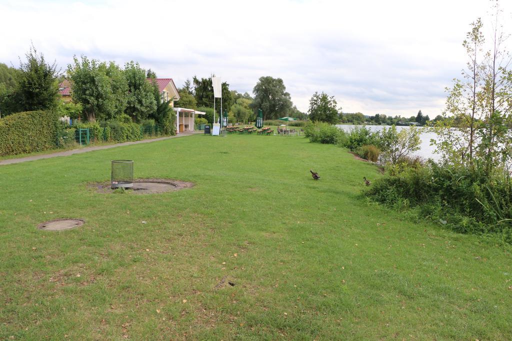 Ferienhaus Am See Hungen Luaran gambar