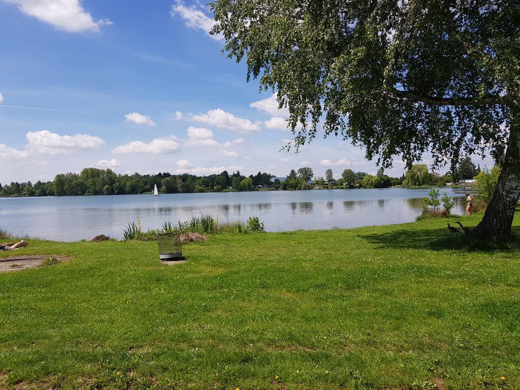 Ferienhaus Am See Hungen Luaran gambar